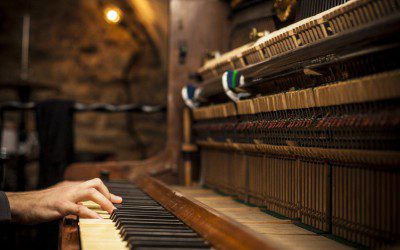 Piano pondělek s „WHITE RUSSIAN“